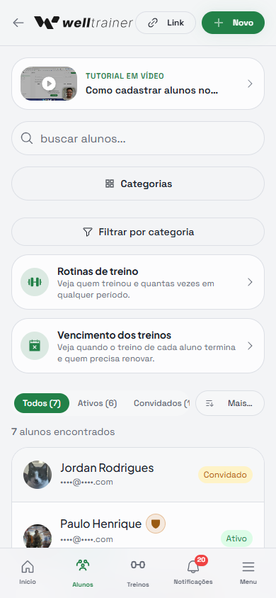 Lista de alunos no Welltrainer com filtros, categorias e status