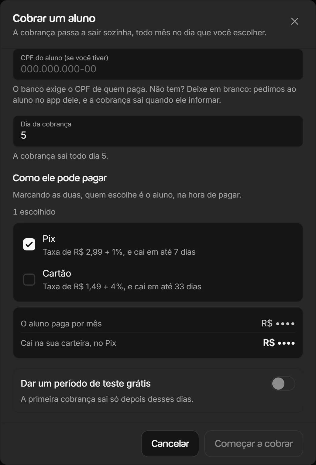 Tela Cobrar um aluno no Welltrainer, com dia da cobrança, Pix ou cartão com a taxa de cada um e período de teste grátis