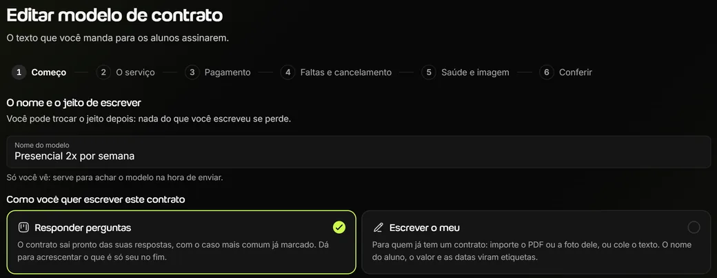 Tela Editar modelo de contrato do Welltrainer, com os passos Começo, O serviço, Pagamento, Faltas e cancelamento, Saúde e imagem e Conferir, e as opções Responder perguntas e Escrever o meu