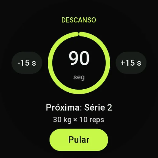 Descanso no Amazfit: 90 segundos contando, os botões -15 s e +15 s, a próxima série, Série 2 com 30 kg e 10 repetições, e o botão Pular
