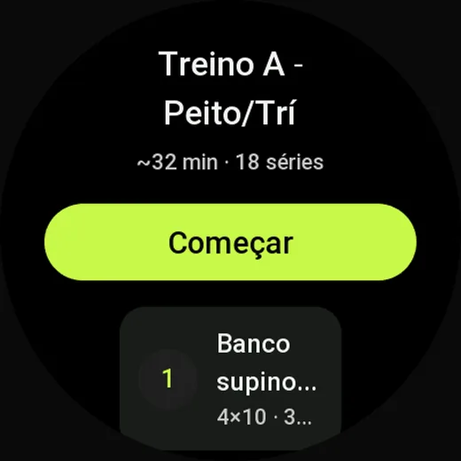 Treino A - Peito/Trí no Amazfit: cerca de 32 minutos e 18 séries, o botão Começar e o primeiro exercício da lista, o Banco supino reto, 4x10